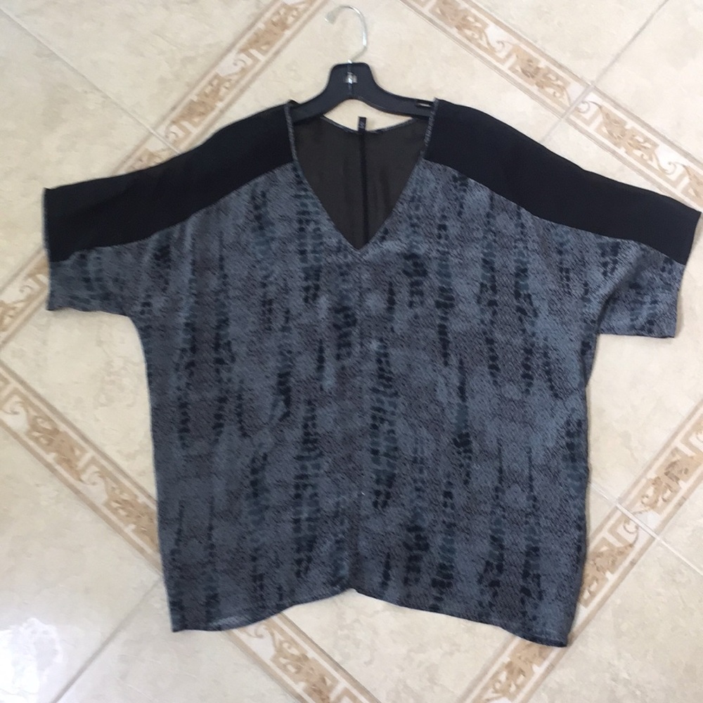 Eileen Fisher XS black and grey animal print silk